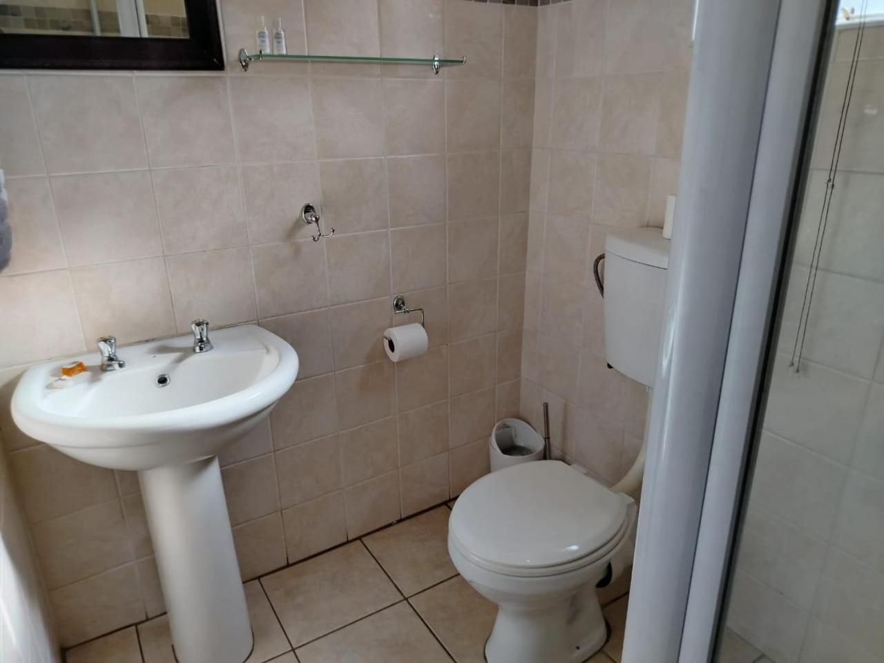 Orchard Guesthouse Блумфонтейн Екстер'єр фото