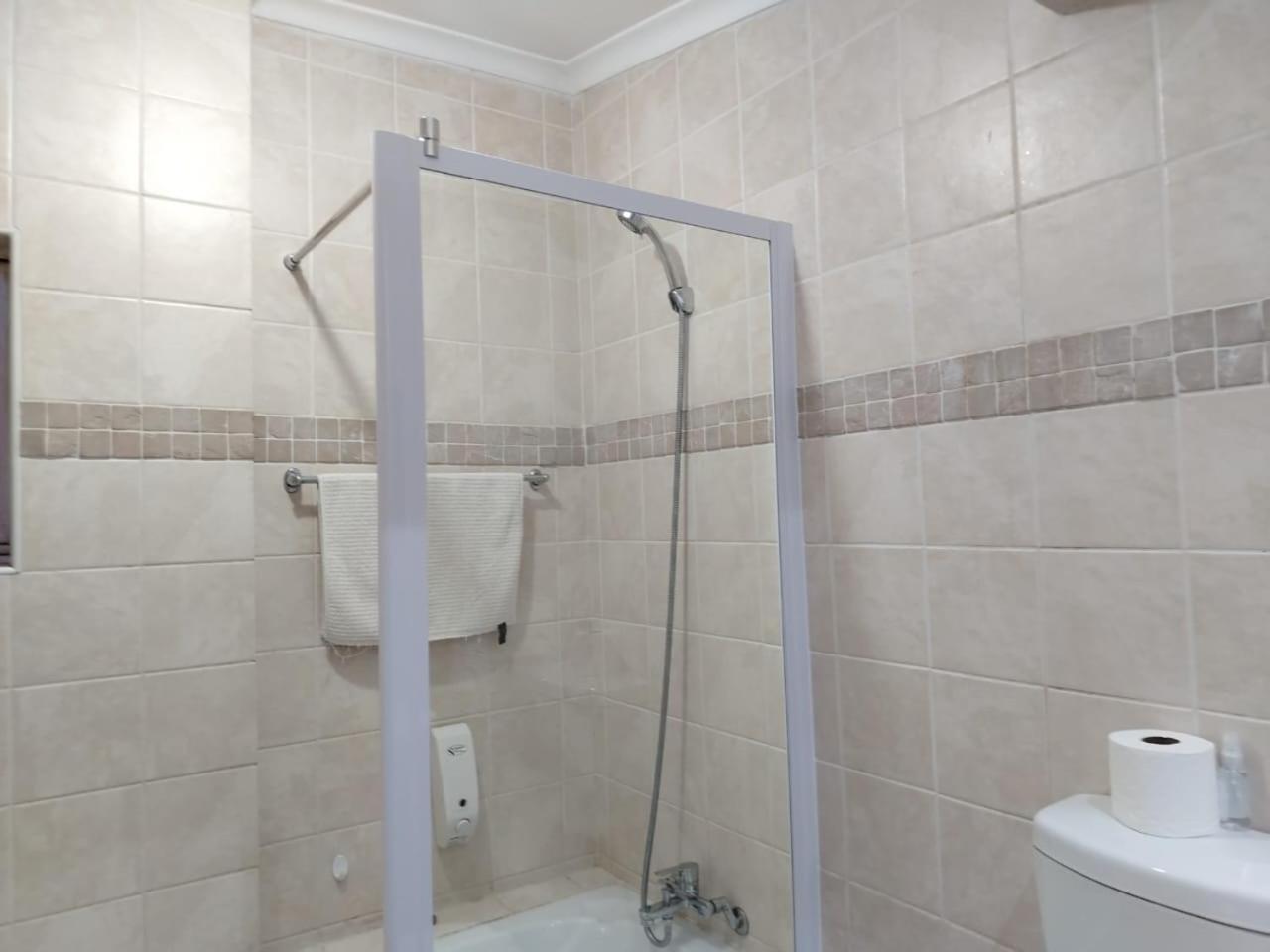 Orchard Guesthouse Блумфонтейн Екстер'єр фото